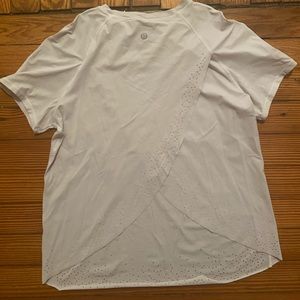 White LULULEMON slit back top